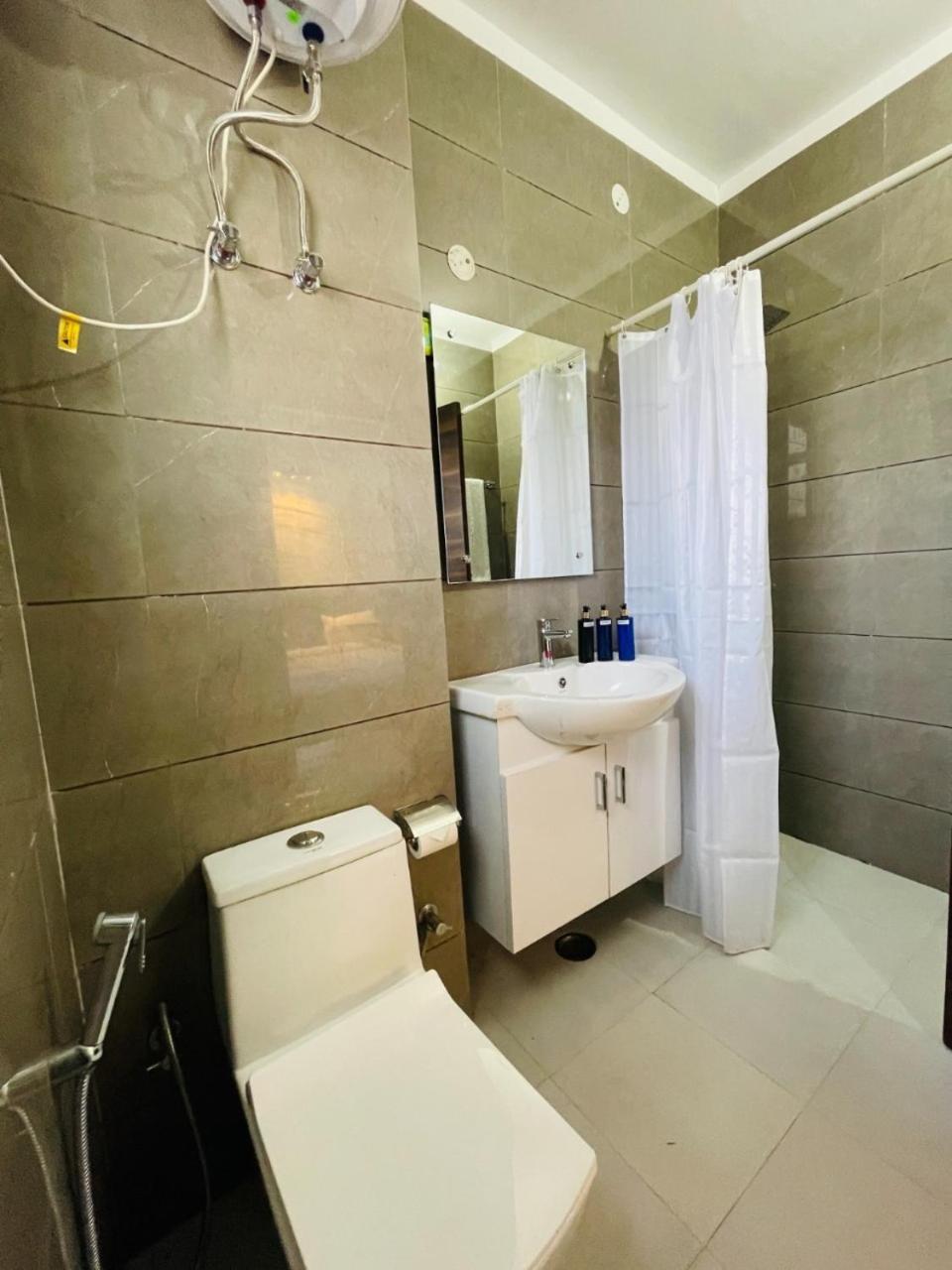 Bedchambers Medicity Serviced Apartments In Gurgaon Eksteriør bilde
