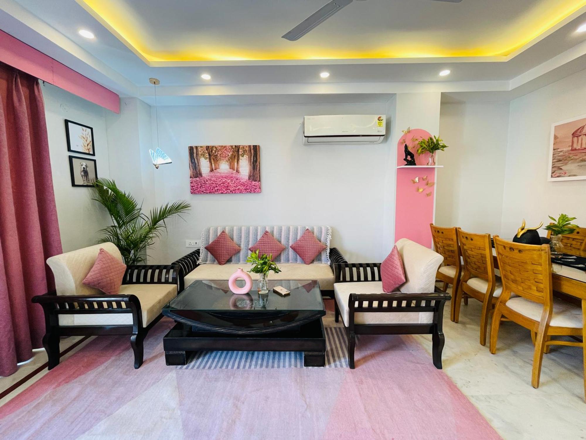 Bedchambers Medicity Serviced Apartments In Gurgaon Eksteriør bilde